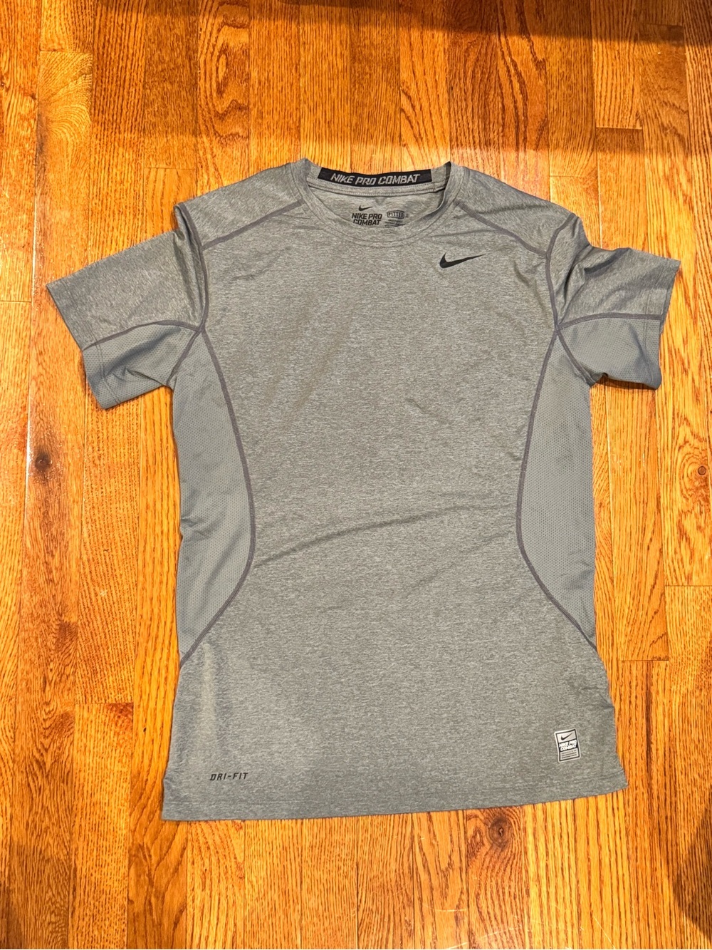 Nike Pro Combat Dri-FIT Fitted Compression Shirt Gray | Men’s Medium